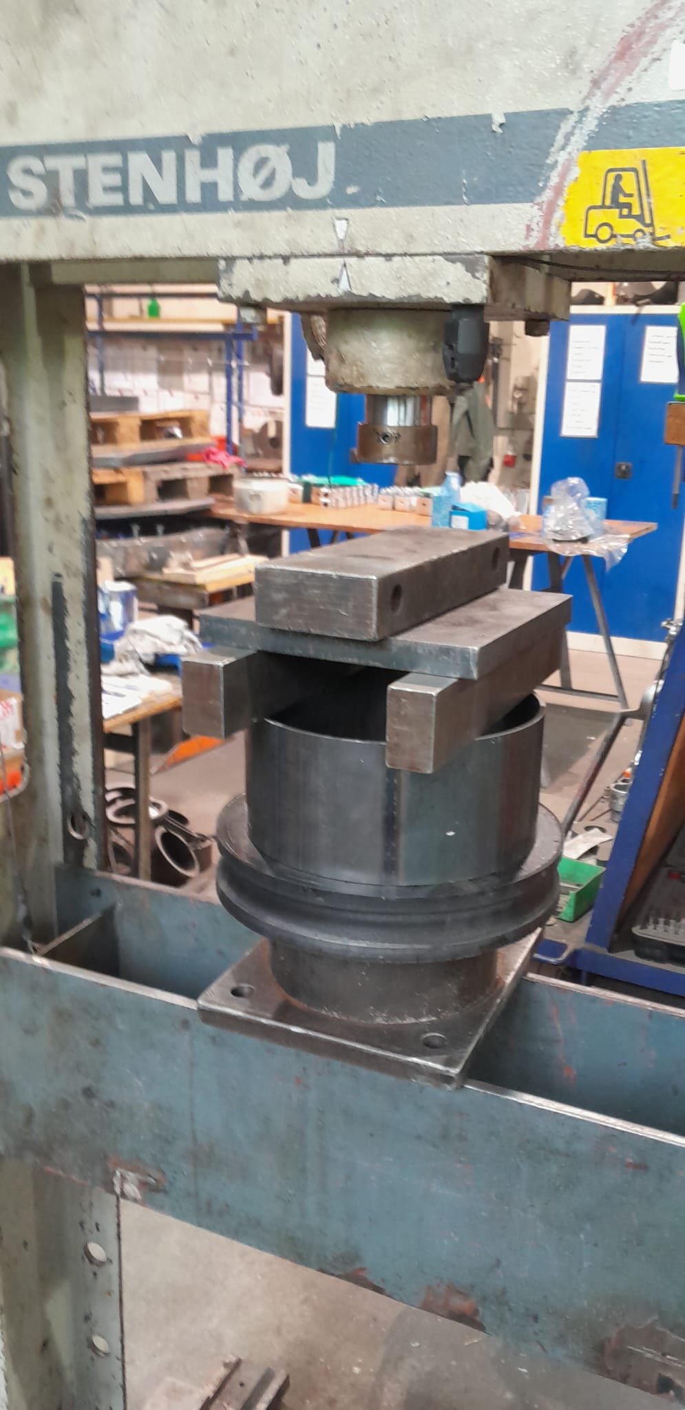 Die Presse für die Gummiringe